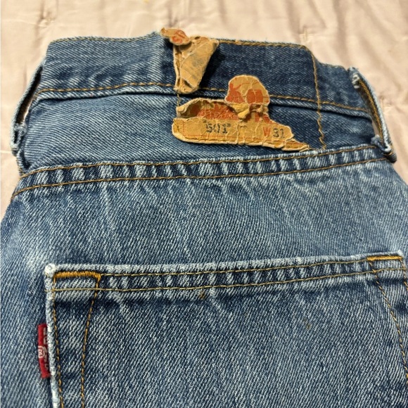 Levi's 501s Men's Blue Jeans size 31W 32L - Picture 3 of 8